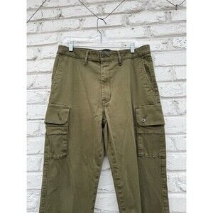 Levi's Men’s cargo pants Olive relaxed, button-flap cargo pockets. 34x30